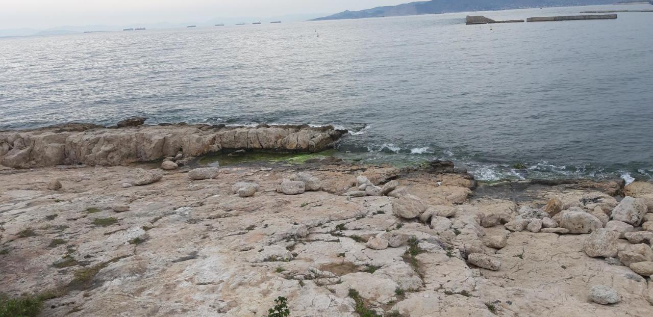 Athens Riviera Apt With Seaview, 15' To Acropolis Bagian luar foto